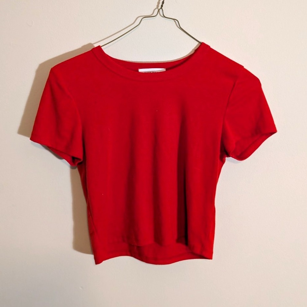 Pink Rose T-Shirt Women's L Red Short Sleeve Crew Neck Knit Solid Crop Top